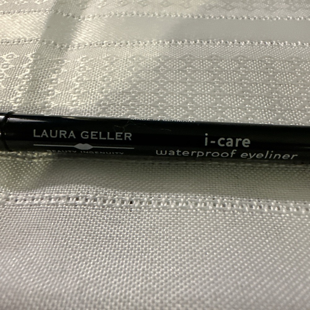 Laura Geller I-Care Waterproof Eyeliner - Bone - 0.012oz.- unboxed